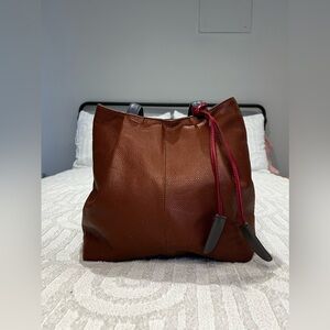 Soruka Leather Celine Shoulder Tote 🤎